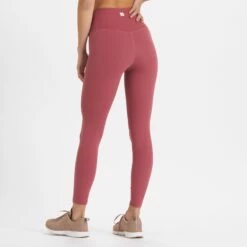 Vuori Womens Pants Rib Studio Legging -clothing shop VW428DRO 3 2048x c3fc8c63 c2fe 4fe4 b89c ed9f8a966b32