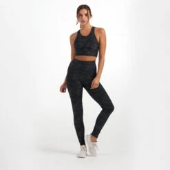 Vuori Womens Pants Clean Elevation Legging -clothing shop VW444 LBCM 4 2048x 10009fee 2bdc 4ac6 a137 ee88b9452e21