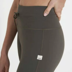 Vuori Womens Pants Daily Wideleg -clothing shop VW489ORE 2003 1200x crop center 65f0ef33 9d27 4258 90fe 8ffbe73b8b06