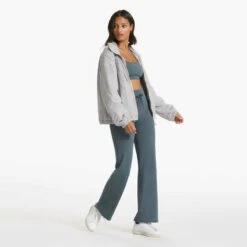 Vuori Womens Pants Daily Wideleg -clothing shop VW489STN SP23 W ECOMM PANTS FULL