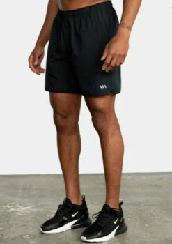 RVCA Mens Shorts Yogger Stretch Athletic 17" -clothing shop YOGGERSTRETCHATHLETICSHORTS17 blk 3