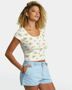 RVCA Womens Shirt Sweet Tee -clothing shop avjkt00236 rvca w wpw sd3