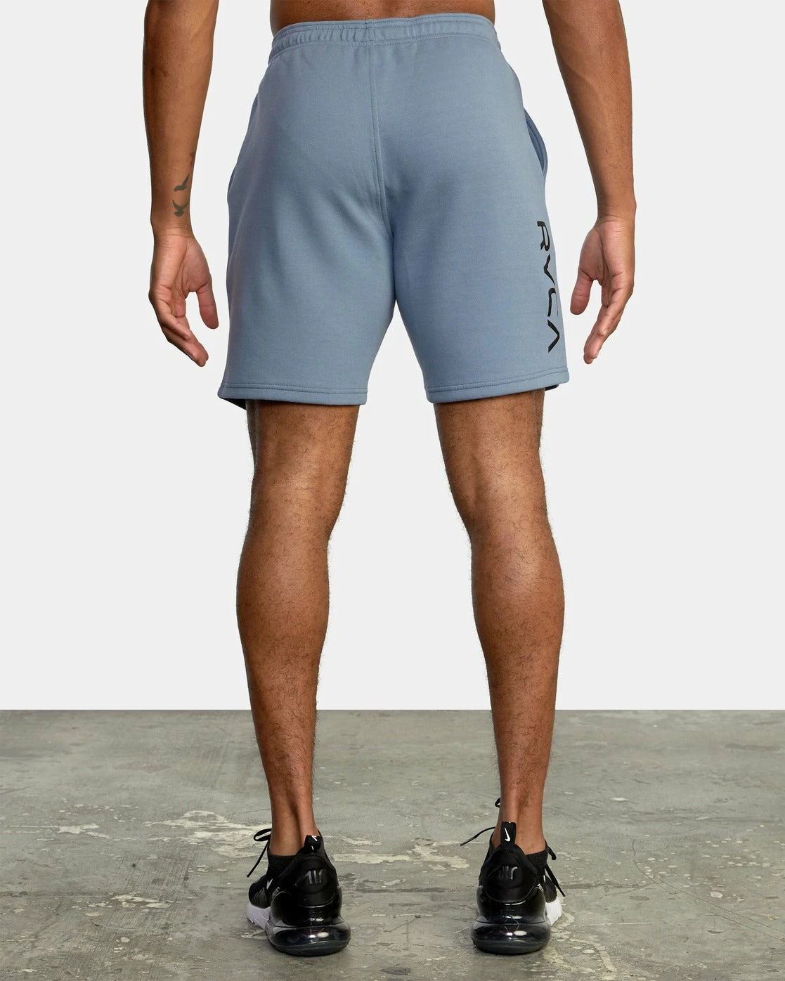 RVCA Mens Shorts Sport Elastic IV 19" 4 RVCA Mens Shorts Sport Elastic IV 19" - Image 2