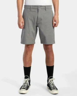 RVCA Mens Shorts Back In Hybrid 19" 27 RVCA Mens Shorts Back In Hybrid 19" -clothing shop avyws00286 rvca w ahr frt1