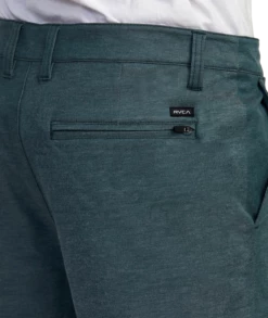 RVCA Mens Shorts Back In Hybrid 19" 21 RVCA Mens Shorts Back In Hybrid 19" -clothing shop avyws00286 rvca w dgn dtl1