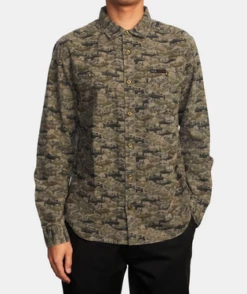 RVCA Mens Woven Horton Fish Camo Flannel -clothing shop avywt00290 rvca w cam frt1