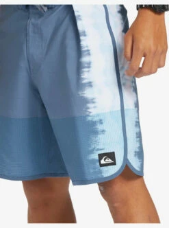 Quiksilver Mens Boardshorts Highlite Scallop 19" -clothing shop eqybs04761 quiksilver w byg7 frt 4