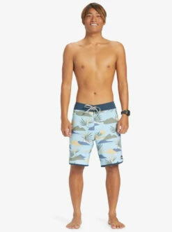 Quiksilver Mens Boardshorts Surfsilk Scallop 19" -clothing shop eqybs04771 quiksilver w bgc7 frt 3