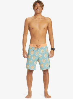 Quiksilver Mens Boardshorts Surfsilk QS 69 18" -clothing shop eqybs04772 quiksilver w bje7 frt 5