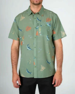 Salty Crew Mens Woven Ernesto Perforated Tech -clothing shop ern vm front 750x 8f9d3b84 0d48 4d50 bad8 2a610b8e29aa