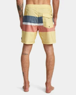 RVCA Mens Boardshorts Westport 17" 16 RVCA Mens Boardshorts Westport 17" -clothing shop m1121rwt rvca w vgd bck1