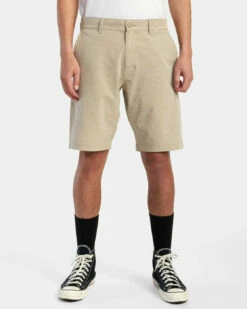 RVCA Mens Shorts Balance Hybrid 24 RVCA Mens Shorts Balance Hybrid -clothing shop m2031rbh rvca w kha frt1