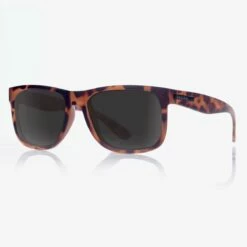 Madson Sunglasses Vincent -clothing shop madson vincent tortoise turn square 600x 2x a823aa92 7e62 4822 9b39 bb964731d31c