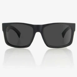 Madson Sunglasses Camino -clothing shop madson camino black front square 600x 2x 96547e85 9181 4626 aac7 ae8eafdad95f