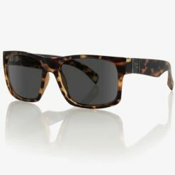 Madson Sunglasses Camino -clothing shop madson camino tortoise turn square 600x 2x 7d83dd73 f332 47ef 9701 c5fd0a67c24a
