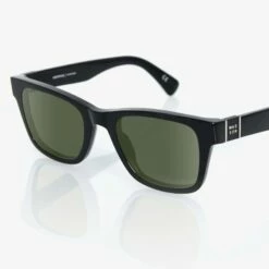 Madson Sunglasses Memphis 22 Madson Sunglasses Memphis -clothing shop madson memphis blackgloss g15 top turn 1800x1800 0b4b4c21 f054 4818 869b 456d05c14694