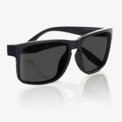Madson Sunglasses Pivot -clothing shop pivot folded turn square 600x 2x 99121744 071b 4d89 9554 91383d4df2f8